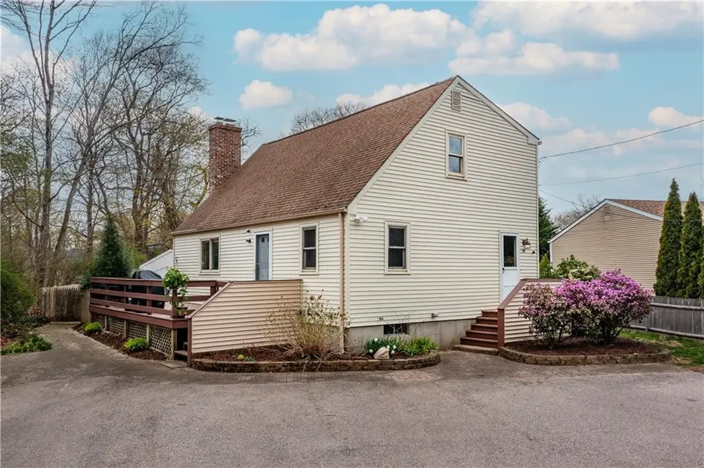 23 Wilson Street South Kingstown RI 02879
