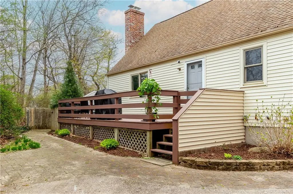 23 Wilson Street South Kingstown RI 02879