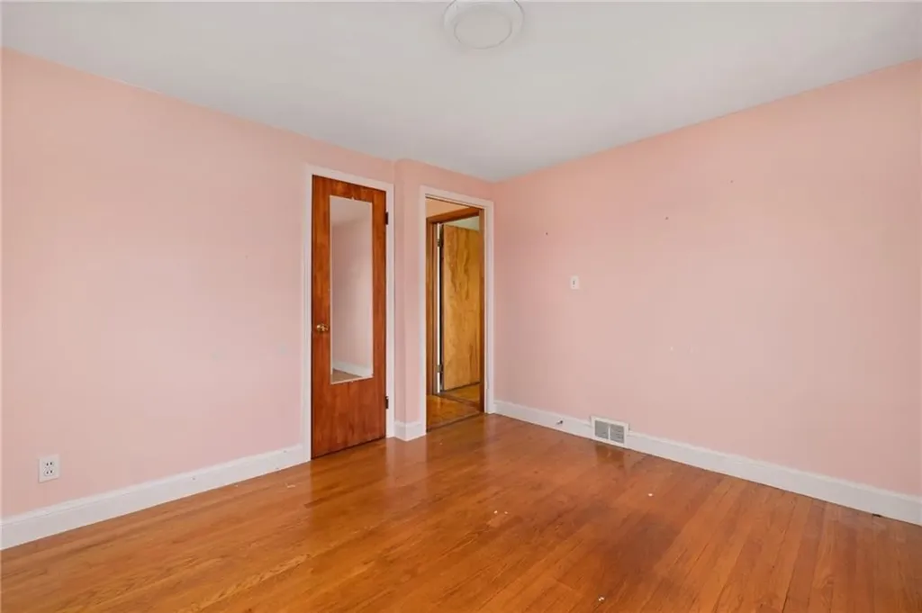 38 Laurelhurst Road Cranston RI 02920