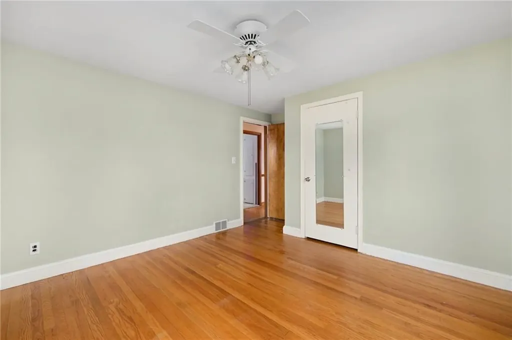 38 Laurelhurst Road Cranston RI 02920