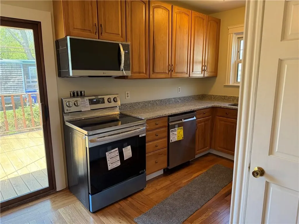 29 Lindy Avenue East Providence RI 02915