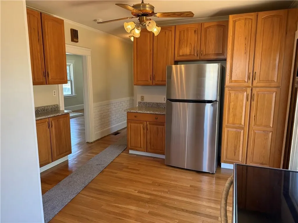 29 Lindy Avenue East Providence RI 02915