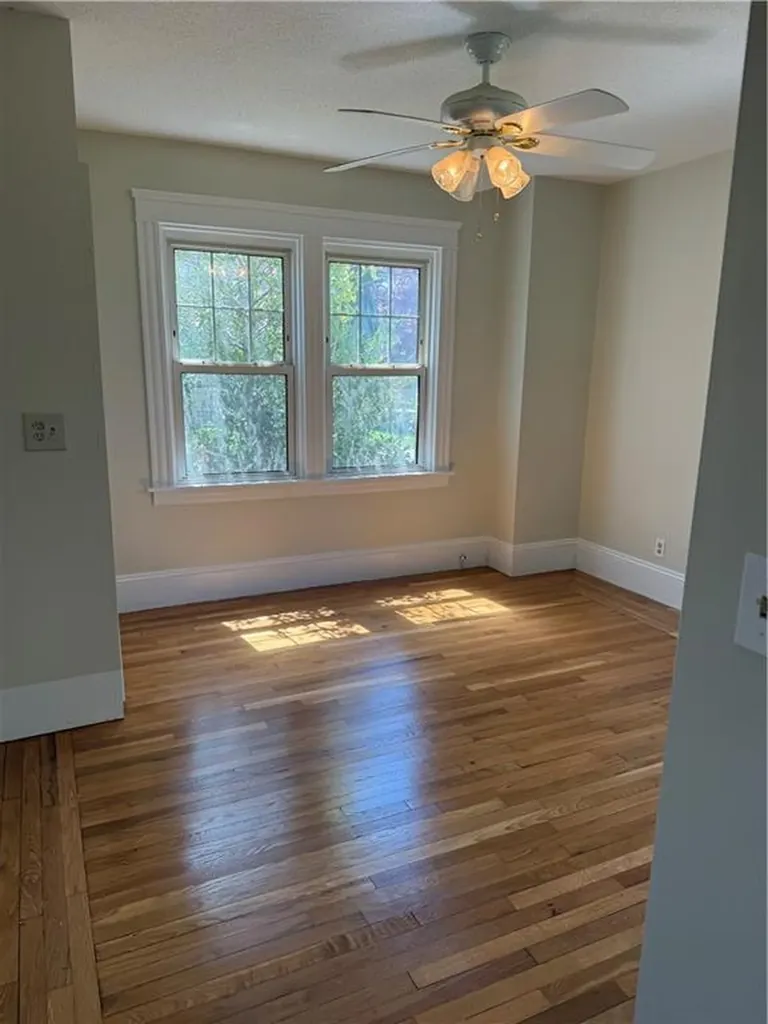 29 Lindy Avenue East Providence RI 02915