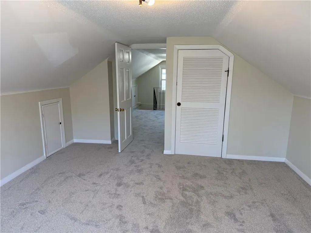 29 Lindy Avenue East Providence RI 02915