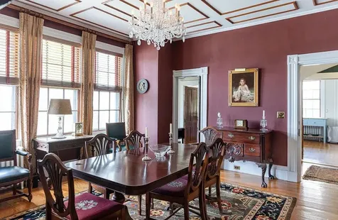 10 Bull Street Newport RI 02840