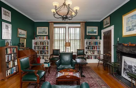 10 Bull Street Newport RI 02840