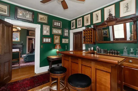 10 Bull Street Newport RI 02840