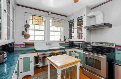 10 Bull Street Newport RI 02840