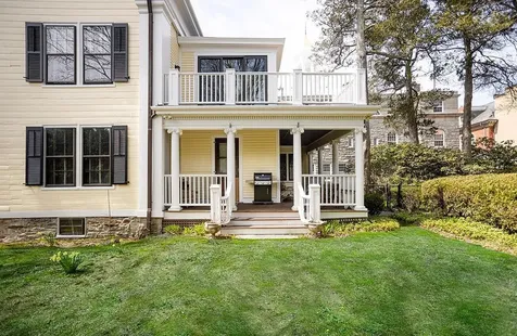 10 Bull Street Newport RI 02840