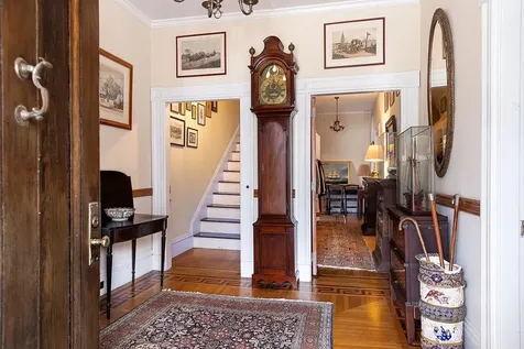 10 Bull Street Newport RI 02840