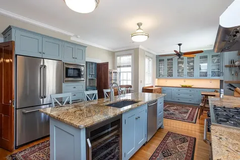 10 Bull Street Newport RI 02840