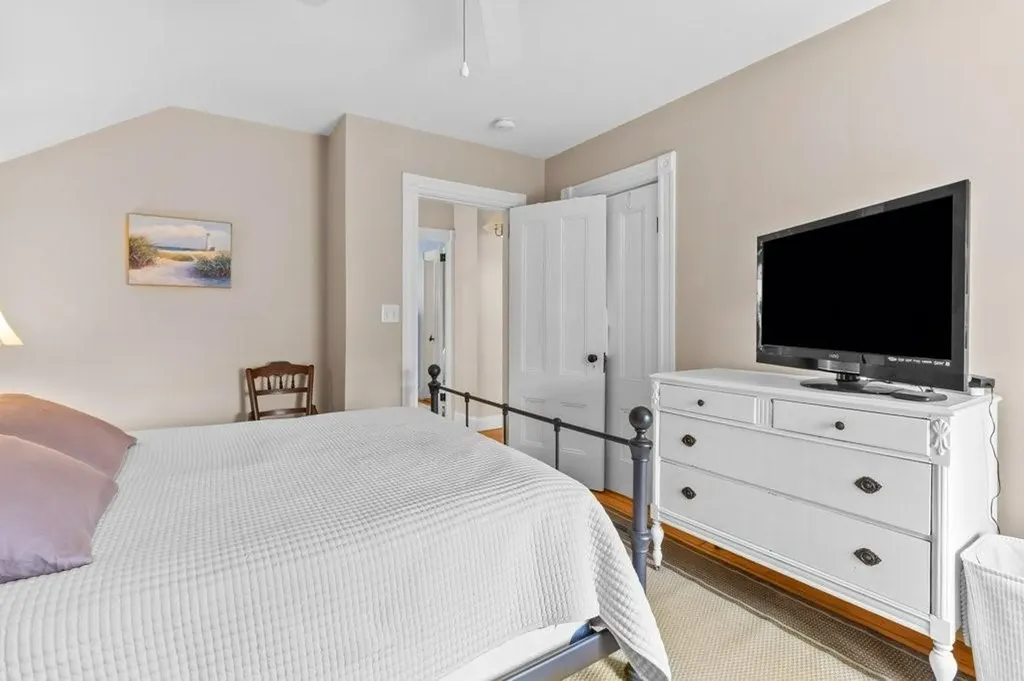 11 Ann Street Newport RI 02840