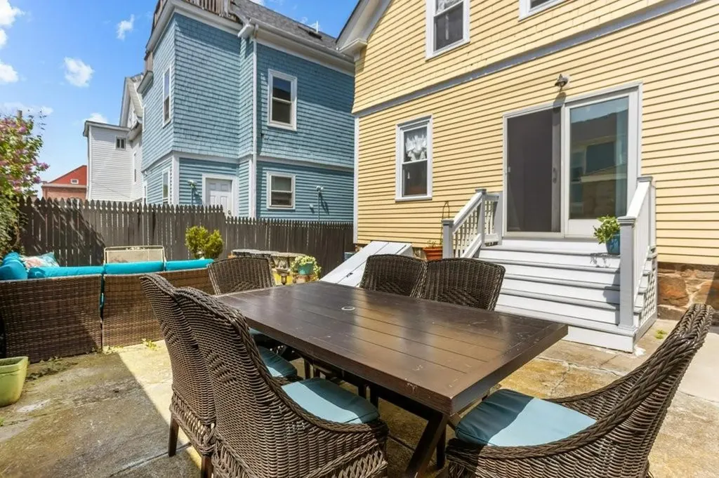 11 Ann Street Newport RI 02840
