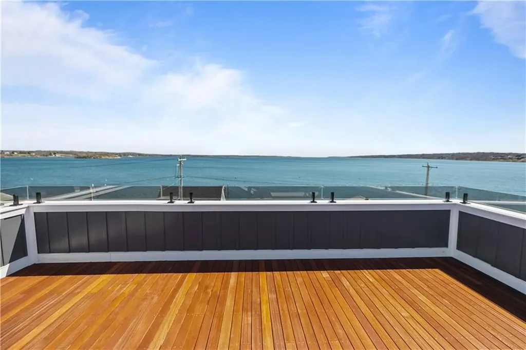 386 Park Avenue Portsmouth RI 02871