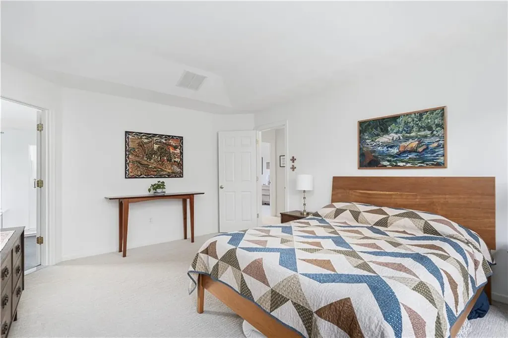 476 Sleepy Hollow Farm Road Warwick RI 02886