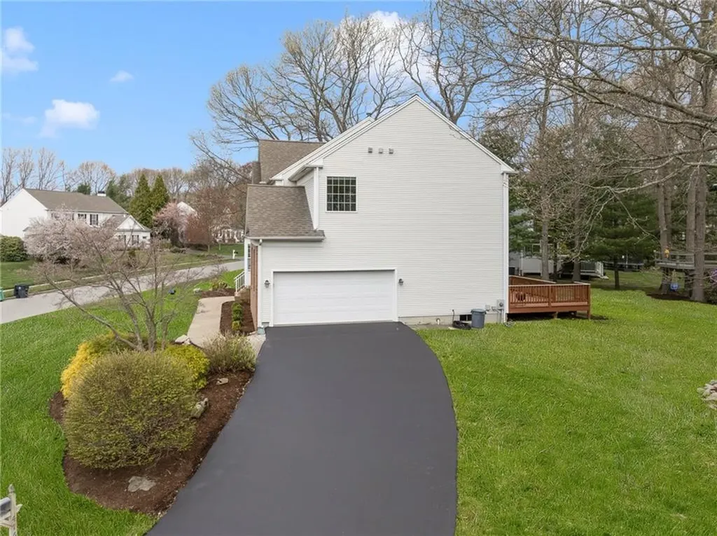 476 Sleepy Hollow Farm Road Warwick RI 02886