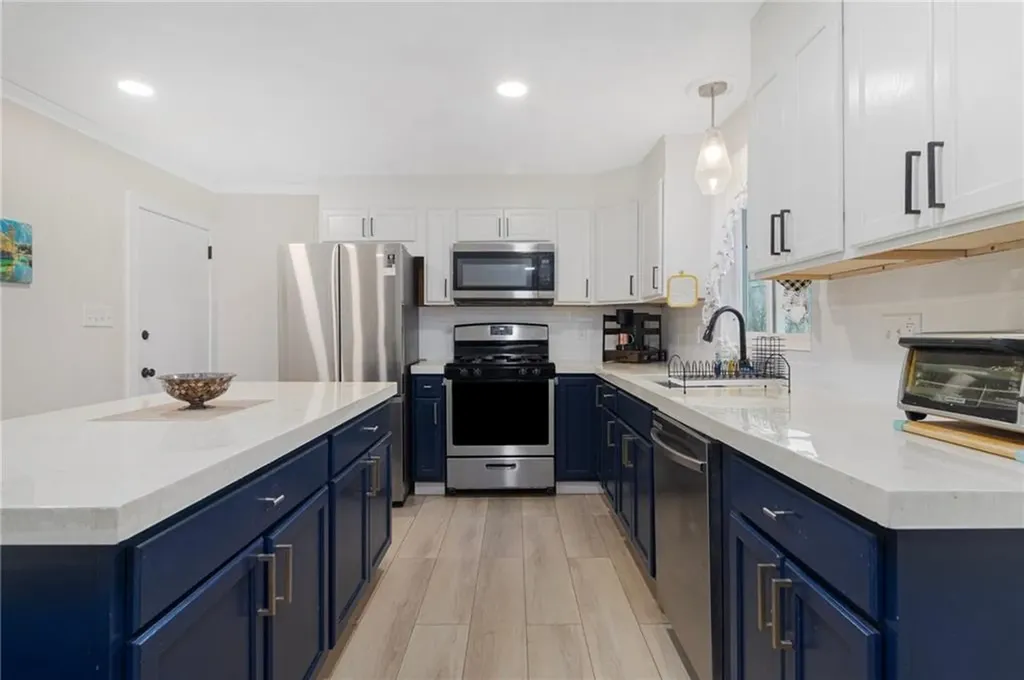 155 Grove Street Providence RI 02909