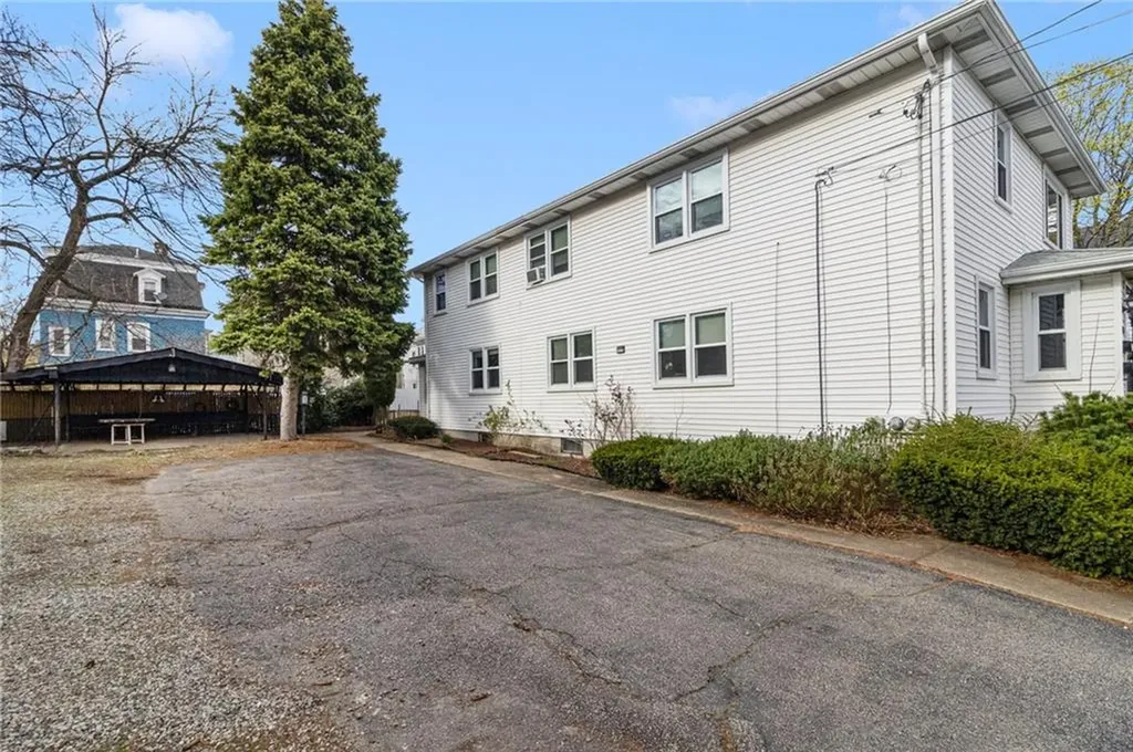 155 Grove Street Providence RI 02909