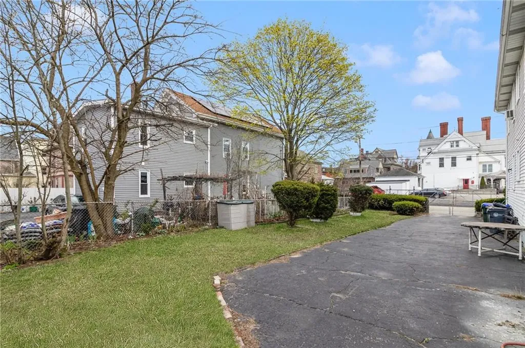 155 Grove Street Providence RI 02909