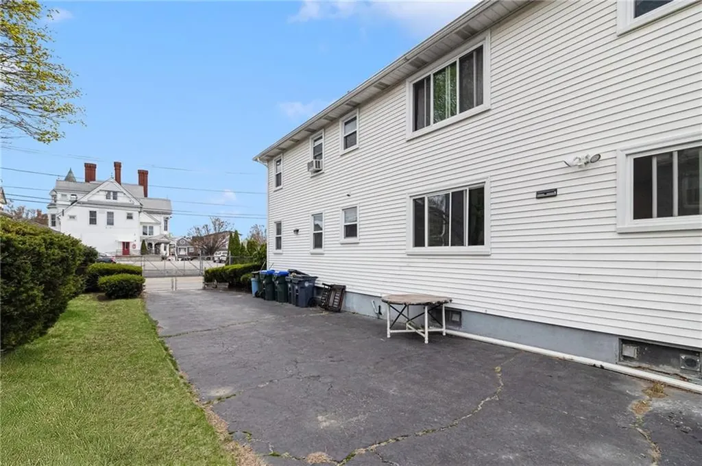 155 Grove Street Providence RI 02909