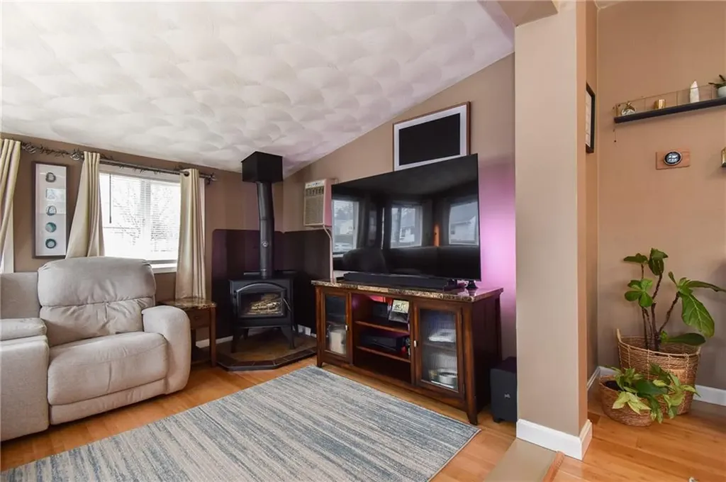 40 Arlee Street Warwick RI 02889