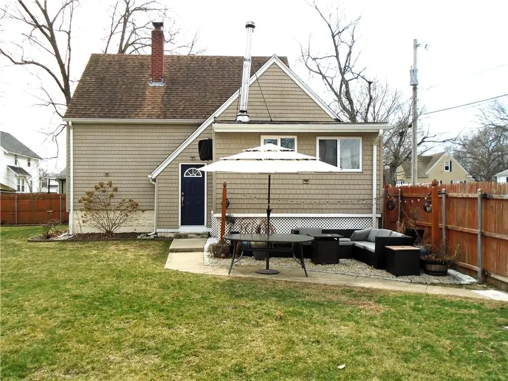 40 Arlee Street Warwick RI 02889