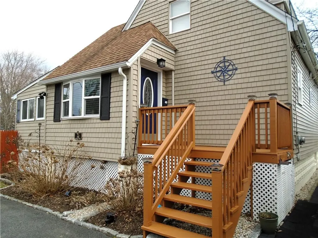 40 Arlee Street Warwick RI 02889
