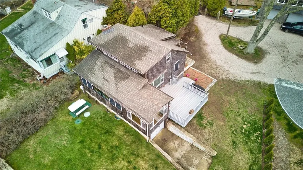 75 Wheatfield Cove Road Narragansett RI 02882