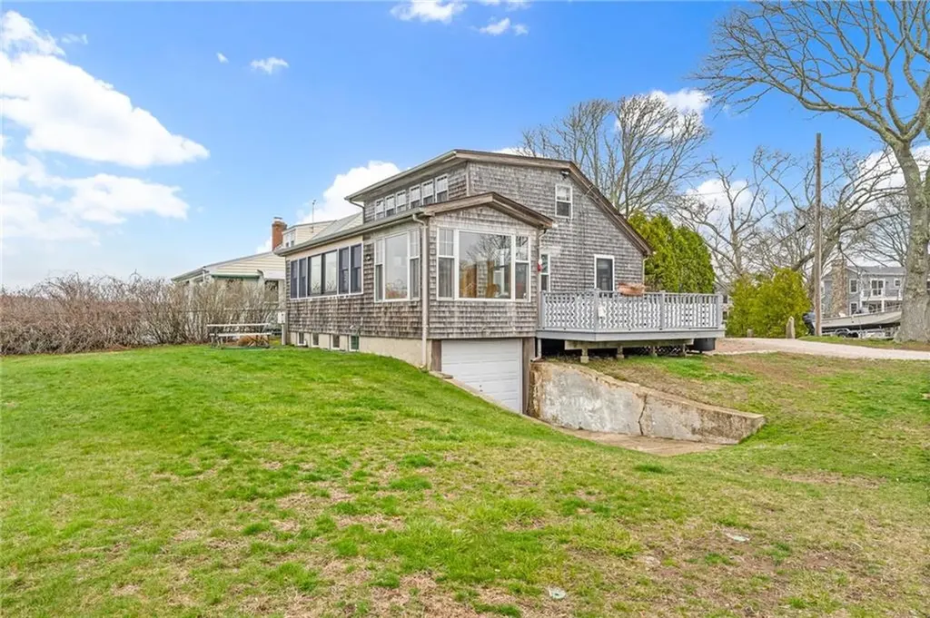 75 Wheatfield Cove Road Narragansett RI 02882
