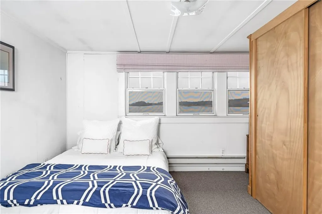 75 Wheatfield Cove Road Narragansett RI 02882