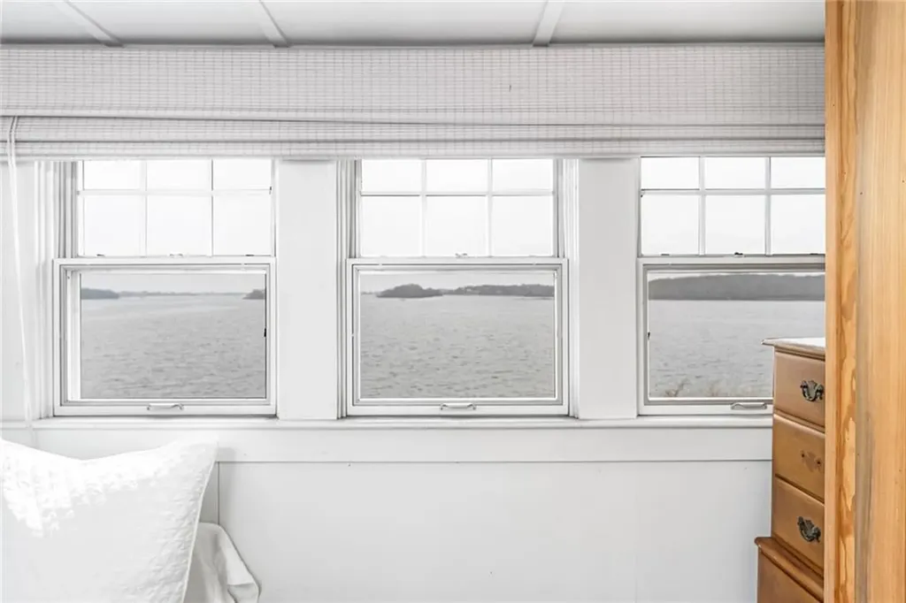 75 Wheatfield Cove Road Narragansett RI 02882