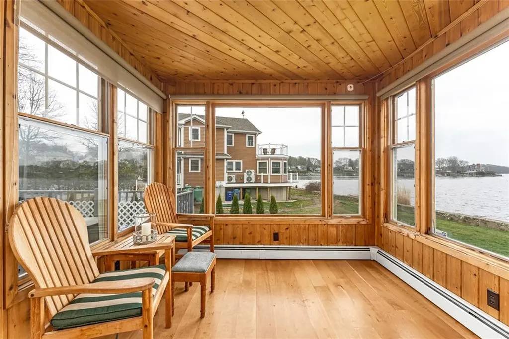 75 Wheatfield Cove Road Narragansett RI 02882