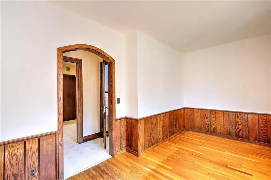 21 Laurel Avenue Providence RI 02906