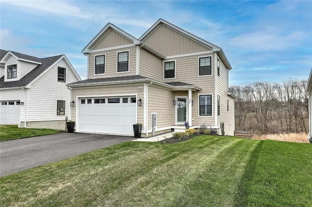 305 Freedom Trail Drive Portsmouth RI 02871