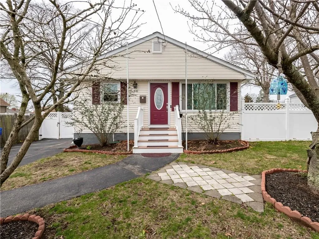 70 Somerset Avenue East Providence RI 02915