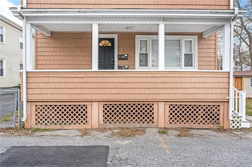 37 Warren Avenue Warren RI 02885