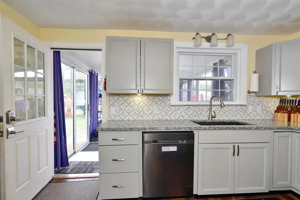10 Chopin Street Coventry RI 02816
