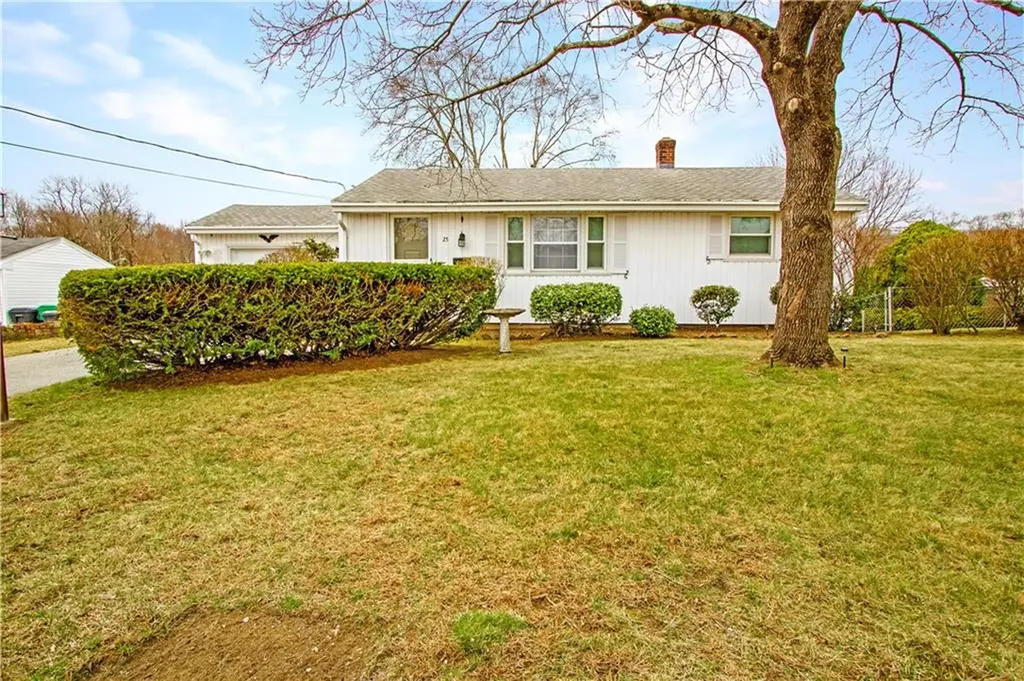 25 Caverly Street Warwick RI 02886
