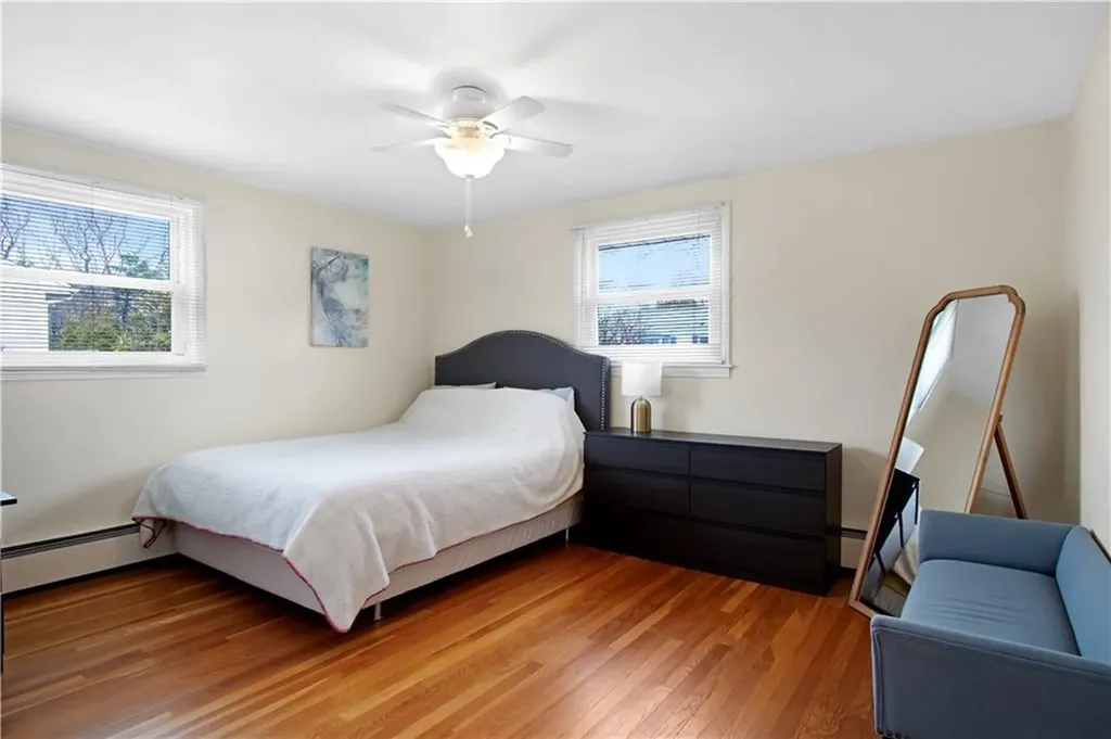 25 Caverly Street Warwick RI 02886