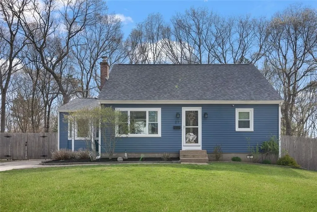 27 Cynthia Drive Coventry RI 02816