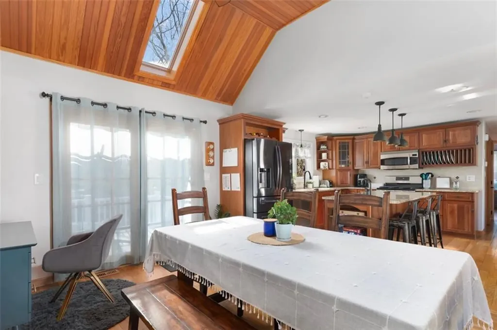 27 Cynthia Drive Coventry RI 02816