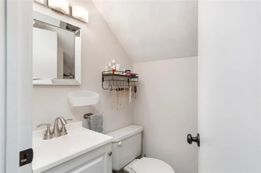 27 Cynthia Drive Coventry RI 02816