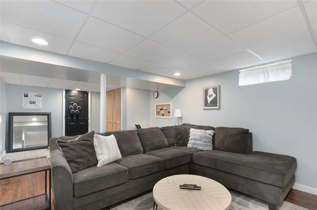 27 Cynthia Drive Coventry RI 02816
