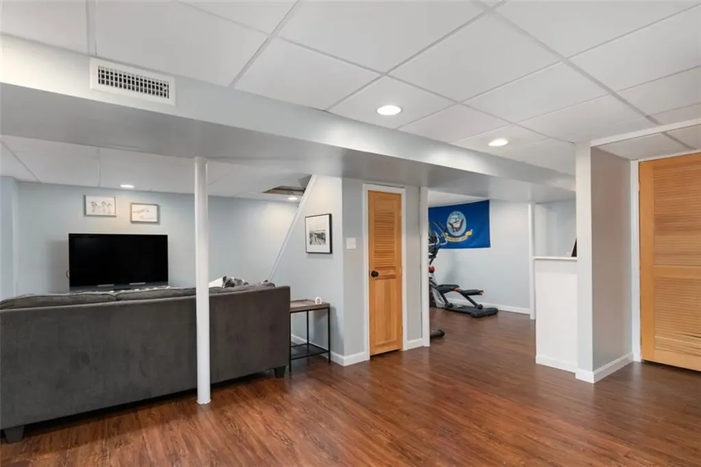 27 Cynthia Drive Coventry RI 02816