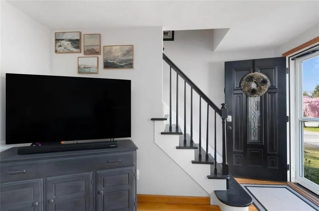 27 Cynthia Drive Coventry RI 02816
