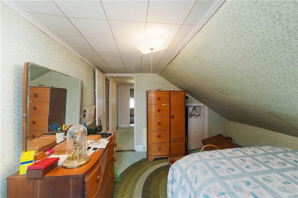 48 Huntington Avenue Woonsocket RI 02895