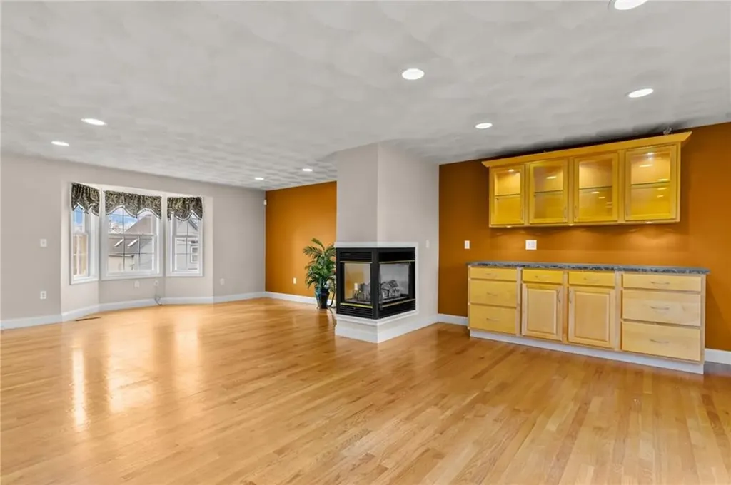 55 South Street Cranston RI 02920
