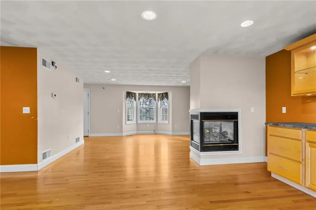 55 South Street Cranston RI 02920