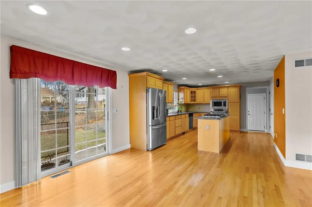 55 South Street Cranston RI 02920