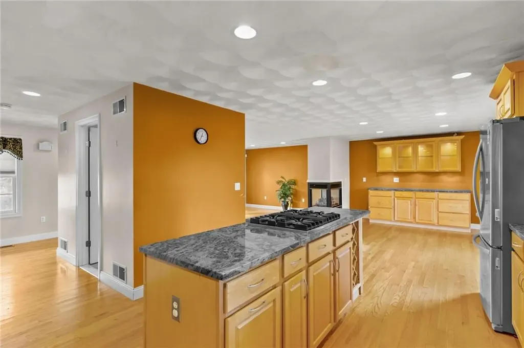 55 South Street Cranston RI 02920